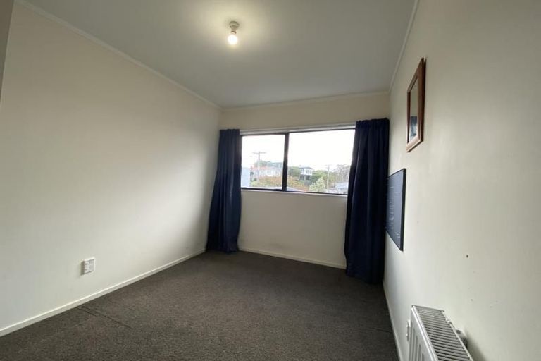 Photo of property in 54a Bassett Road, Johnsonville, Wellington, 6037