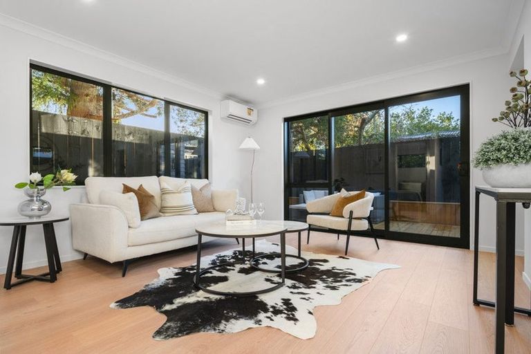 Photo of property in 12c Wylie Avenue, Sunnynook, Auckland, 0620