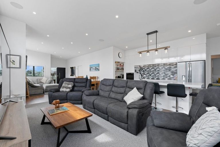 Photo of property in 6 Knightia Drive, Papamoa Beach, Papamoa, 3118