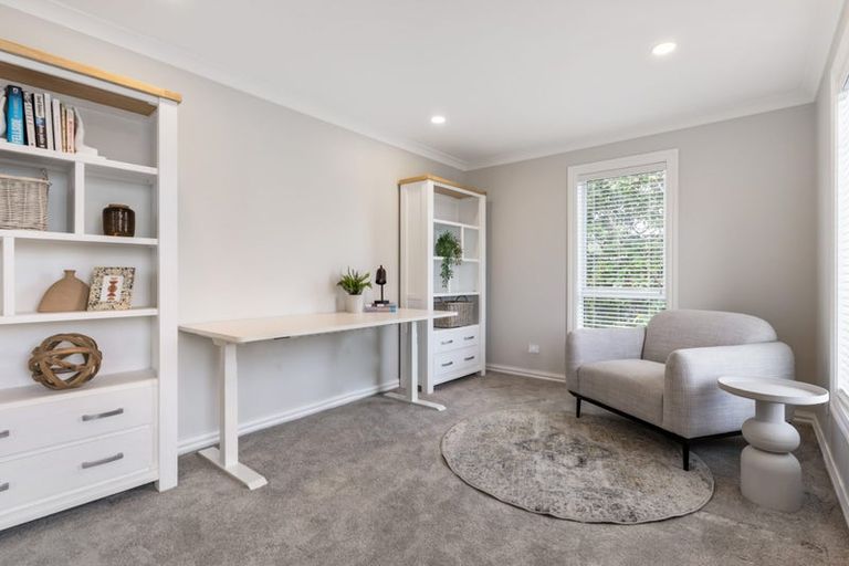 Photo of property in 32 Rahui Road, Greenhithe, Auckland, 0632