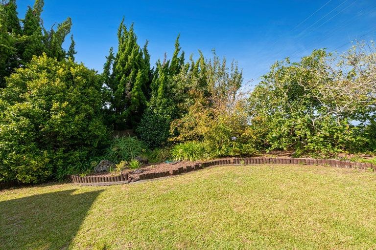 Photo of property in 38 Sunset Road, Unsworth Heights, Auckland, 0632