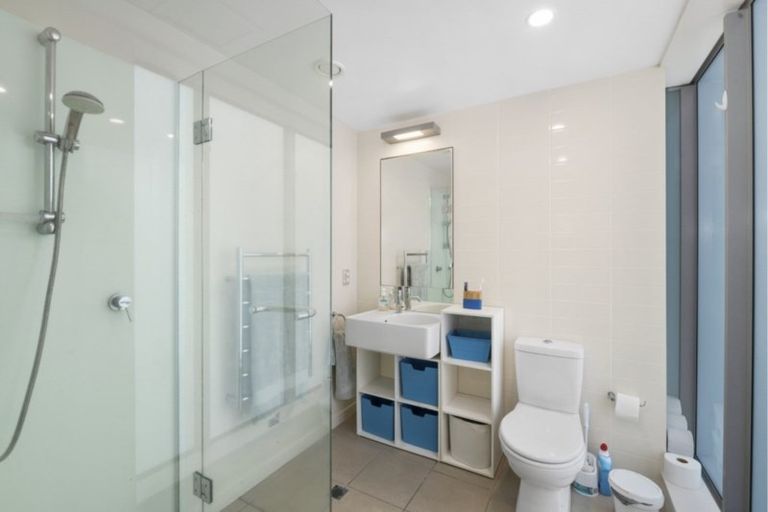 Photo of property in Portal Apartments, 4a/42 Cable Street, Te Aro, Wellington, 6011