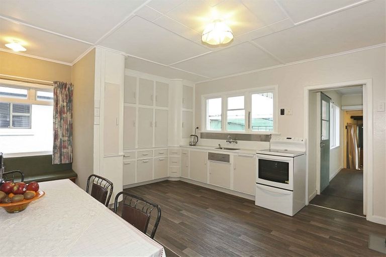 Photo of property in 585 Tweed Street, Newfield, Invercargill, 9812