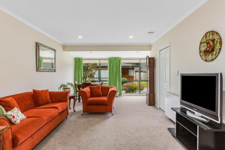 Photo of property in Redwood Village, 59/42 Main Road, Tawa, Wellington, 5028