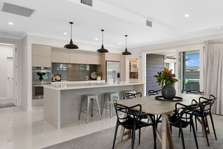 Photo of property in 12 Quarters Place, Halswell, Christchurch, 8025