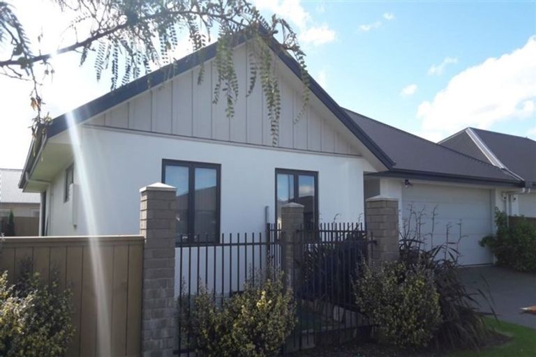 Photo of property in 4 Gallaghan Close, Wigram, Christchurch, 8042