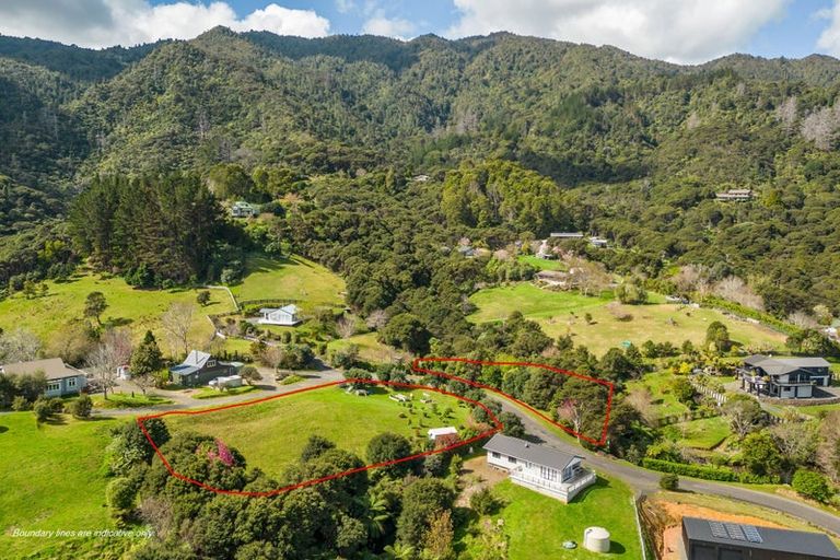 Photo of property in 285 Bellville Drive, Coromandel, 3506