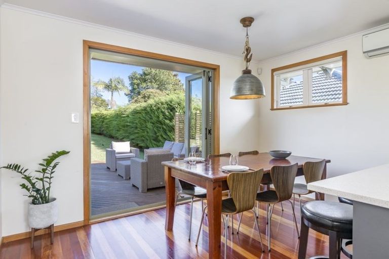 Photo of property in 17 Noall Street, Te Atatu Peninsula, Auckland, 0610