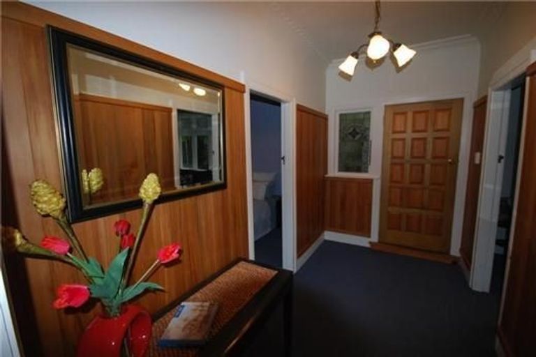 Photo of property in 79 Parkvale Road, Karori, Wellington, 6012