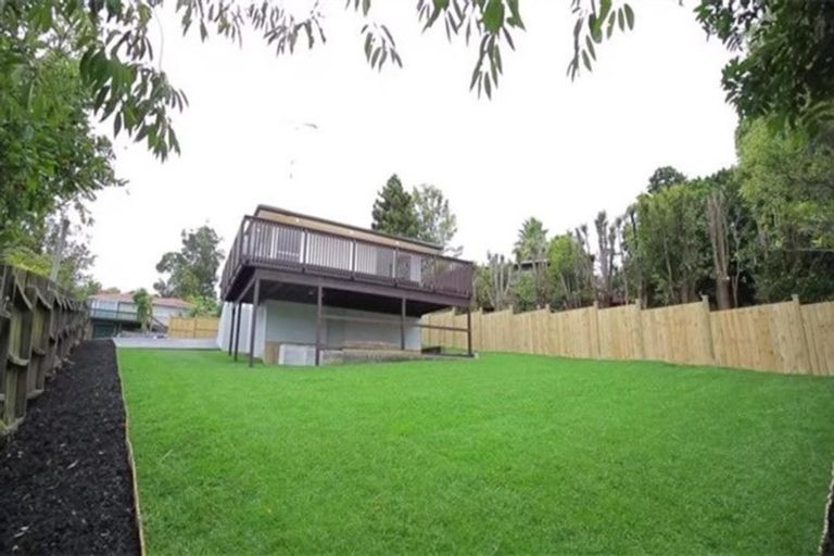 Photo of property in 32 Fitzwater Place, Henderson, Auckland, 0612