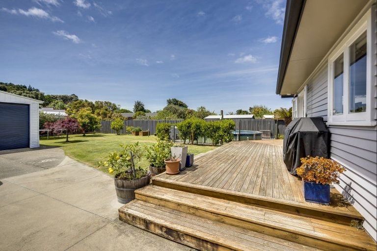 Photo of property in 2 Shirley Place, Bay View, Napier, 4104