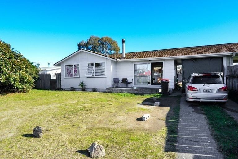 Photo of property in 30 Cartier Crescent, Flaxmere, Hastings, 4120