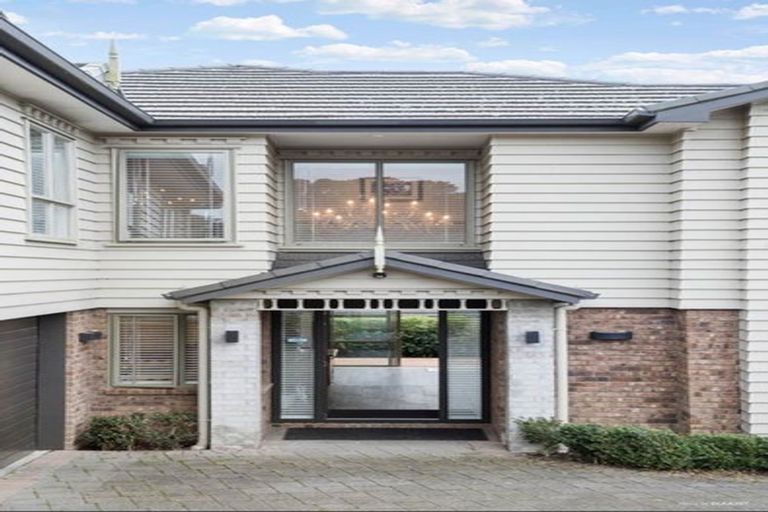 Photo of property in 17 Willis Avenue, Pukekohe, 2120