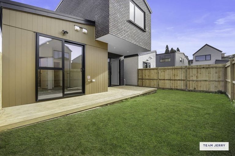 Photo of property in 36 Stableford Crescent, Opaheke, 2113