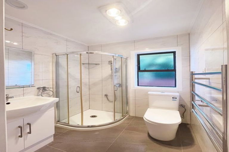 Photo of property in 43 Mclean Avenue, Papatoetoe, Auckland, 2025