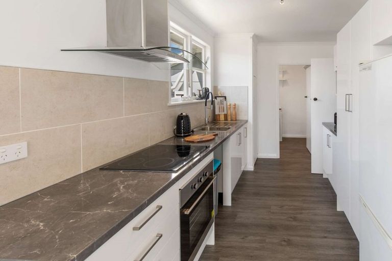 Photo of property in 17 Dorset Street, Levin, 5510