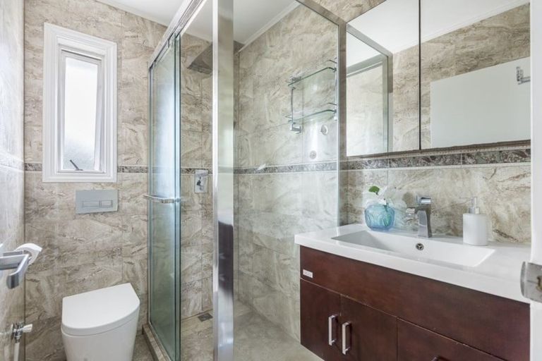 Photo of property in 1/65 Weldene Avenue, Glenfield, Auckland, 0629