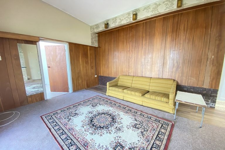 Photo of property in 1/40c West Coast Road, Glen Eden, Auckland, 0602