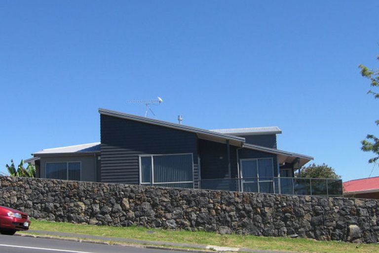 Photo of property in 64 Forrest Hill Road, Forrest Hill, Auckland, 0620