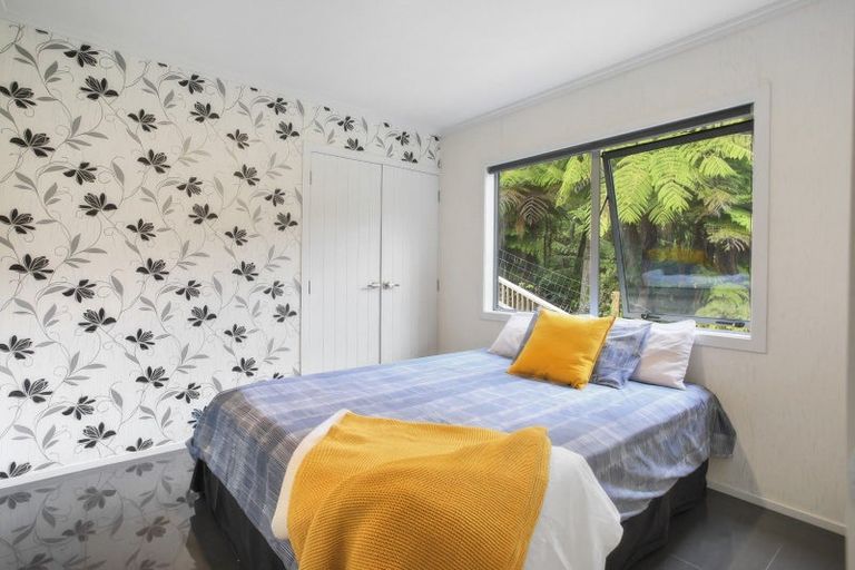 Photo of property in 20 Pomare Avenue, Russell, 0272