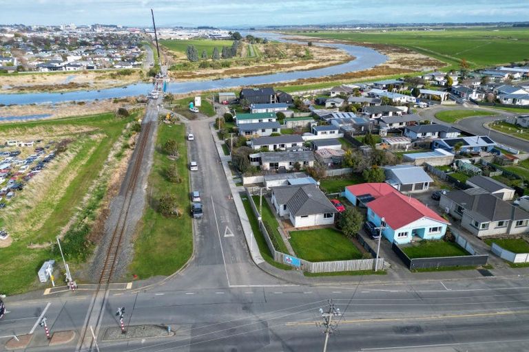 Photo of property in 85 Bay Road, Grasmere, Invercargill, 9810