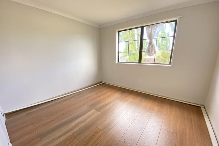 Photo of property in 43 Luanda Drive, Ranui, Auckland, 0612