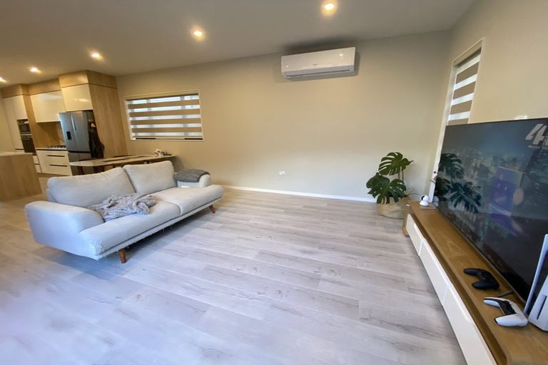 Photo of property in 13a Yule Place, Massey, Auckland, 0614