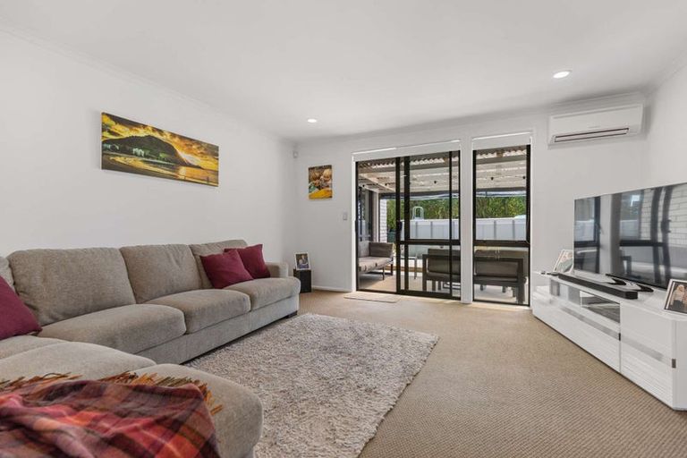 Photo of property in 2 Carrington Drive, Papamoa Beach, Papamoa, 3118