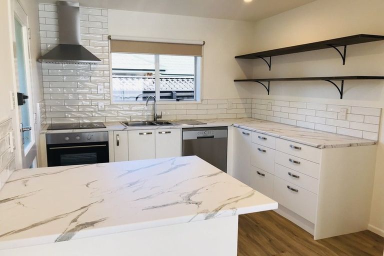 Photo of property in 4/26 Picton Avenue, Riccarton, Christchurch, 8011