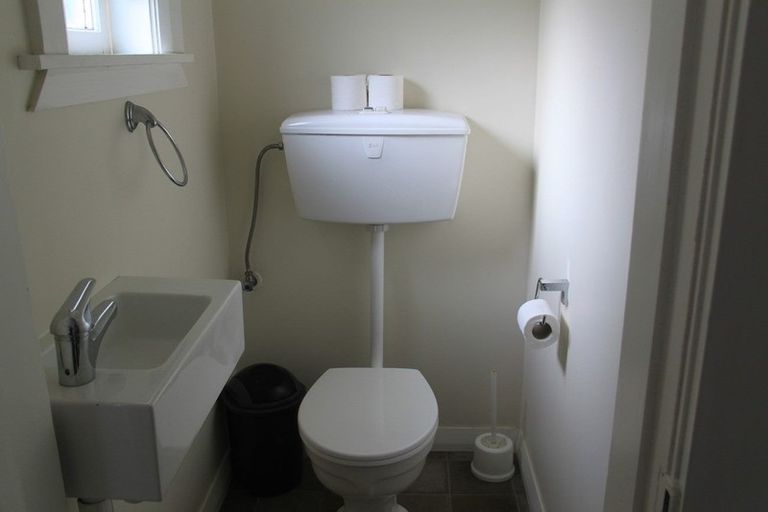 Photo of property in 14 Awa Road, Miramar, Wellington, 6022