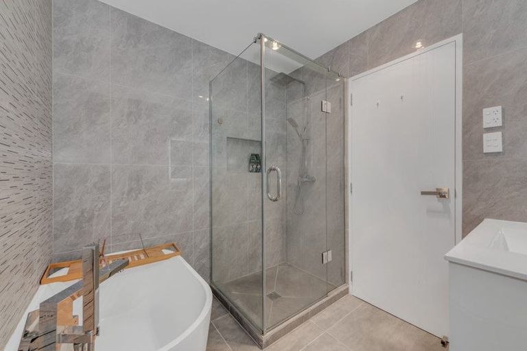 Photo of property in 186a Pakuranga Road, Pakuranga, Auckland, 2010