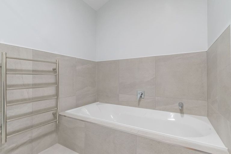 Photo of property in 20 Taukari Road, Takanini, 2112