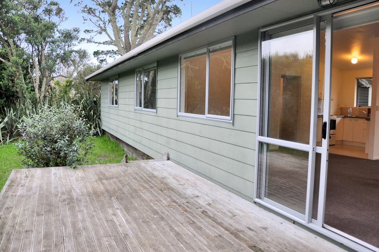 Photo of property in 23b Foster Crescent, Snells Beach, 0920