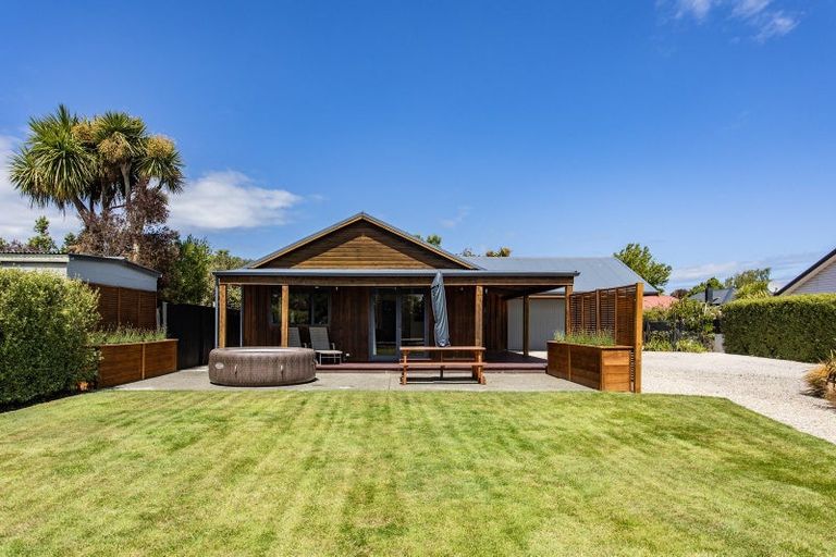 Photo of property in 5 Gilbert Street, Amberley, 7410