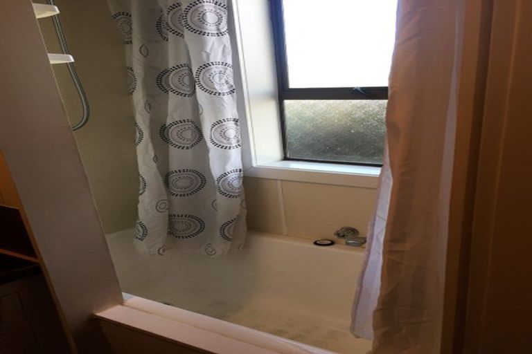 Photo of property in 1100 Karamu Road North, Mayfair, Hastings, 4122