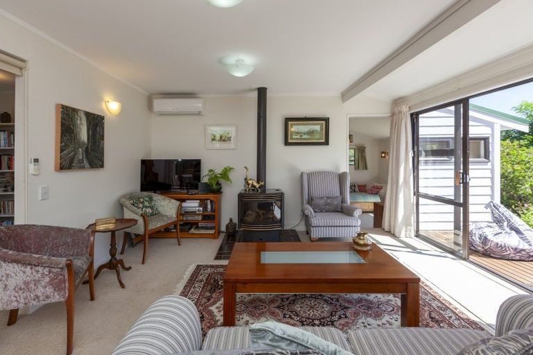 Photo of property in 44 Dale Road, Raumati South, Paraparaumu, 5032