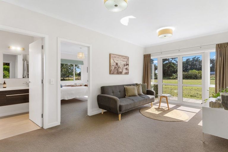 Photo of property in 57 Oxford Street, Martinborough, 5711