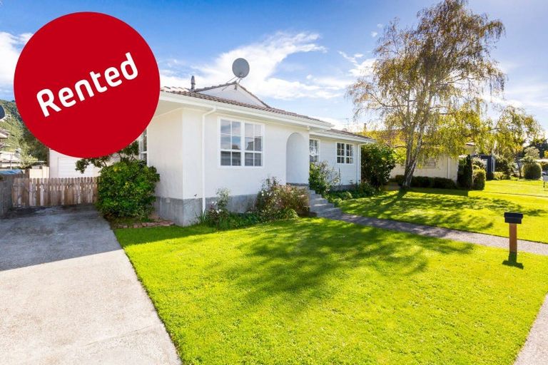 Photo of property in 5 Akron Grove, Totara Park, Upper Hutt, 5018