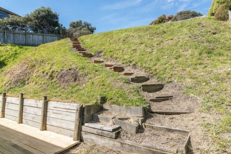 Photo of property in 42 Weggery Drive, Waikanae Beach, Waikanae, 5036