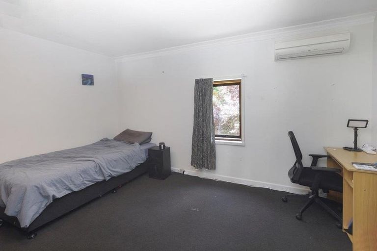Photo of property in 16 Barlow Street, Ilam, Christchurch, 8041