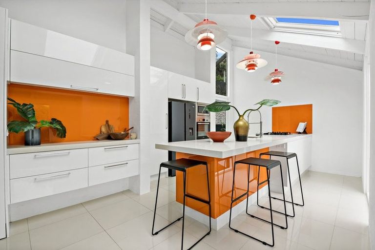 Photo of property in 26 Braemar Road, Castor Bay, Auckland, 0620