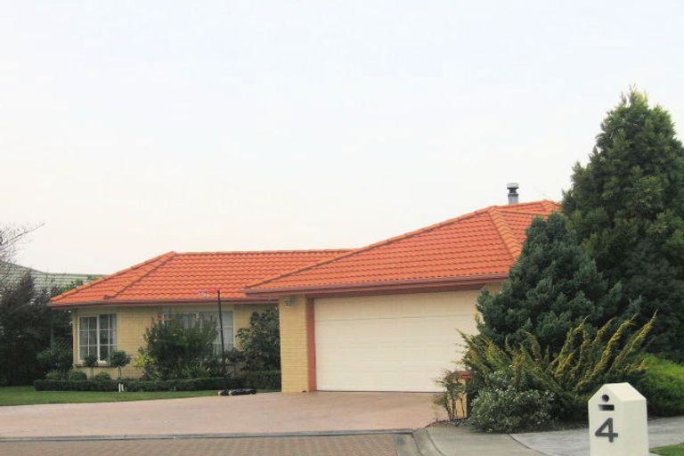 Photo of property in 6 Regent Way, Taradale, Napier, 4112