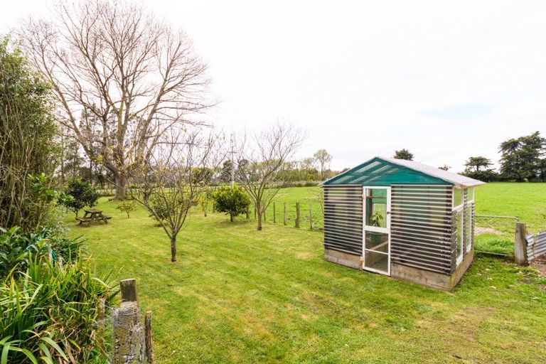 Photo of property in 1308 Rongotea Road, Kairanga, Palmerston North, 4475