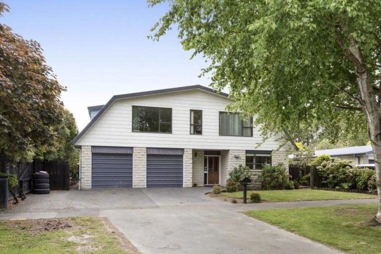 Photo of property in 20 Tyndale Place, Ilam, Christchurch, 8041