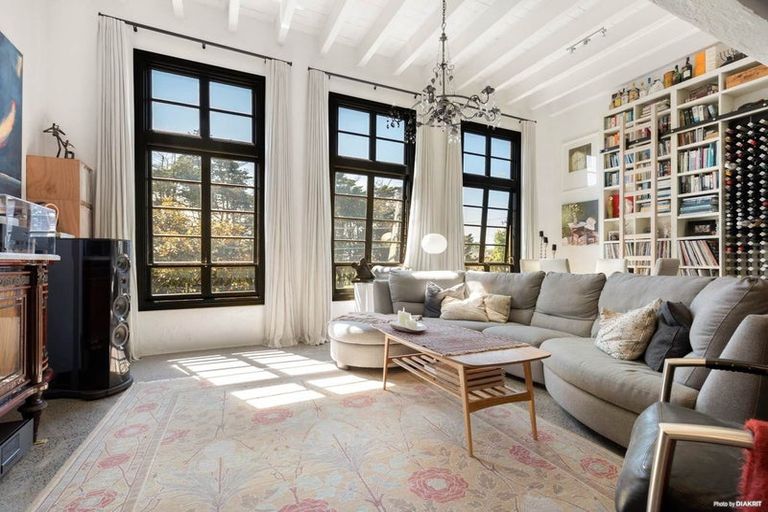 Photo of property in 1/25a Lake Road, Devonport, Auckland, 0624