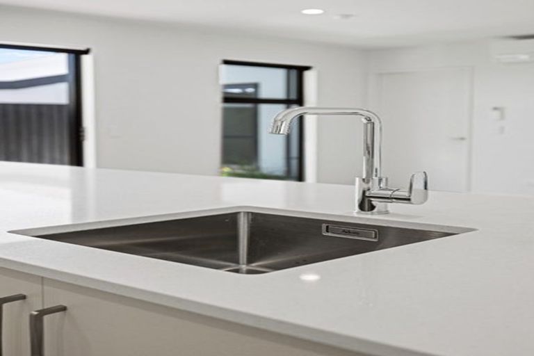 Photo of property in 2/24 Southey Street, Sydenham, Christchurch, 8023