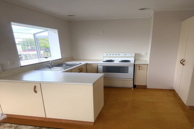 Photo of property in 17 Kohiwi Road, Manurewa, Auckland, 2102