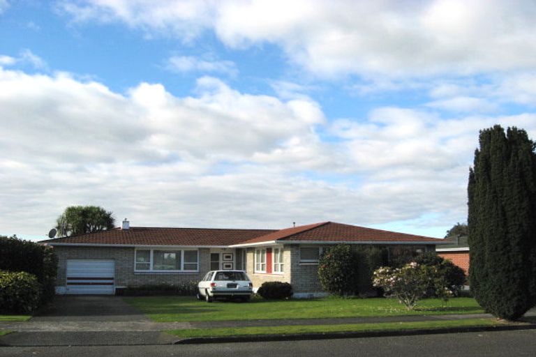 Photo of property in 5 Burn Street, Levin, 5510