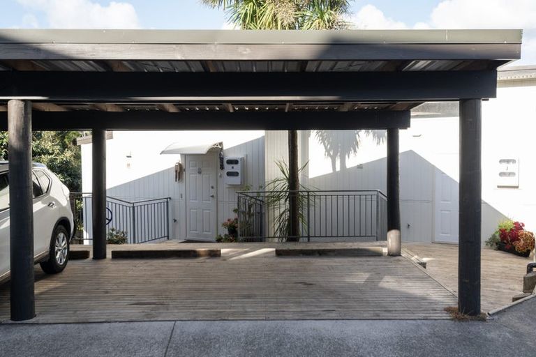 Photo of property in 23k Hendry Avenue, Hillsborough, Auckland, 1042