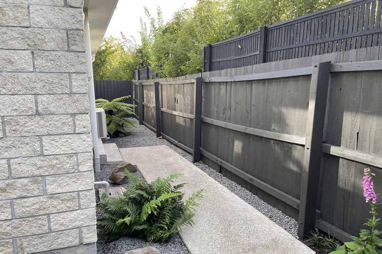 Photo of property in 2/53 Orrick Crescent, Avondale, Christchurch, 8061